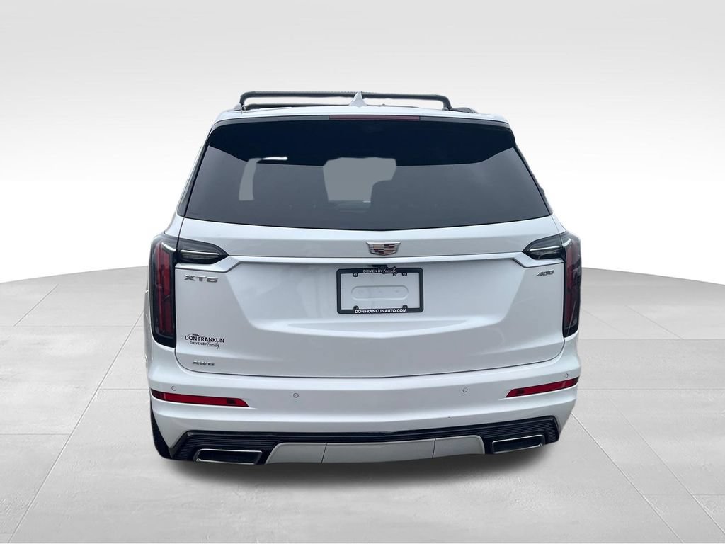 Used 2023 Cadillac XT6 Sport w/ Technology Package AWD/4WD image 4