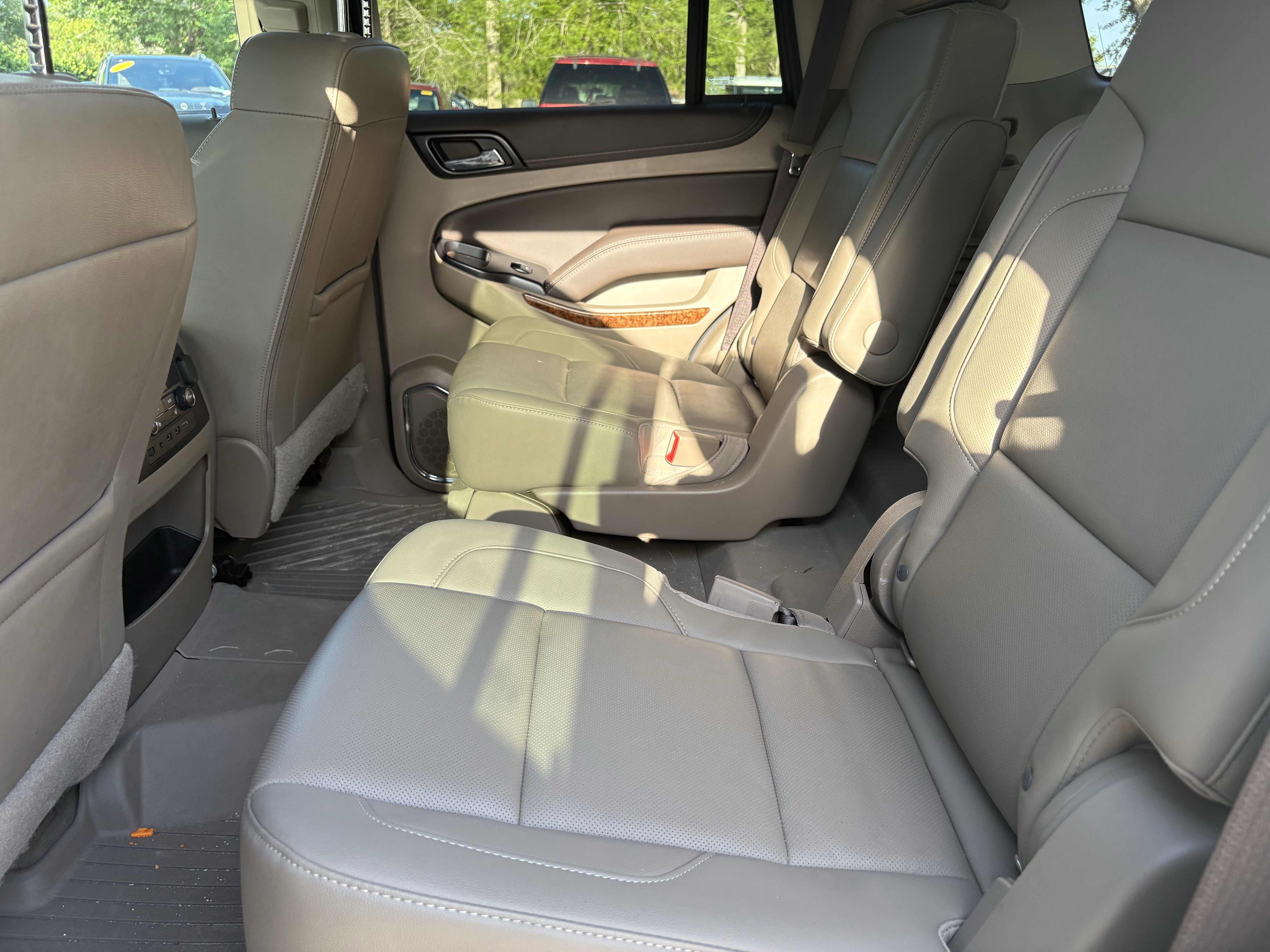Used 2019 Chevrolet Tahoe Premier image 9