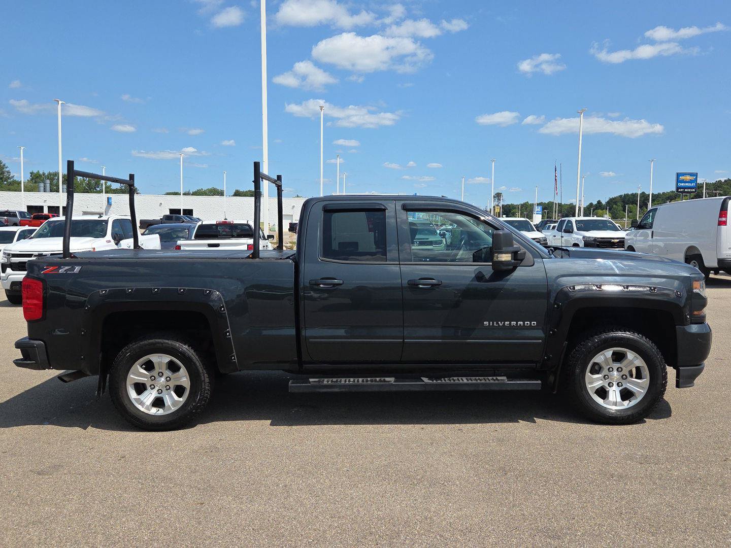 Used 2019 Chevrolet Silverado 1500 LT w/ All Star Edition AWD/4WD image 7