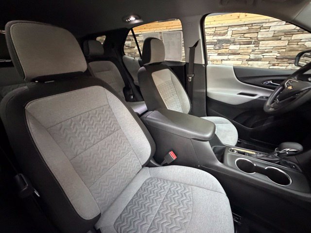 Used 2022 Chevrolet Equinox LT AWD/4WD image 16