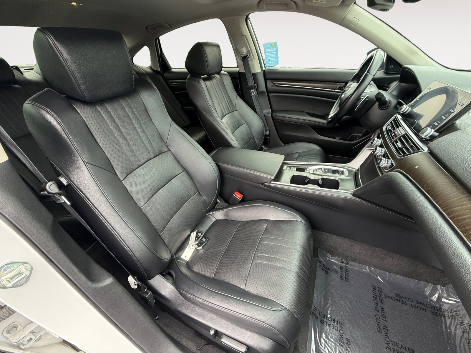 Used 2020 Honda Accord Touring image 19