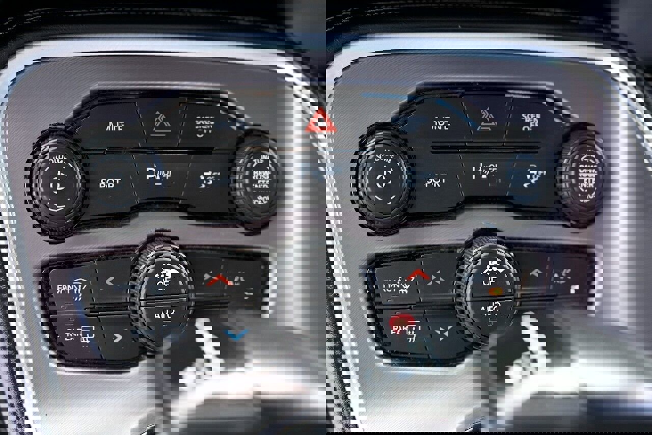 Used 2022 Dodge Challenger GT image 22