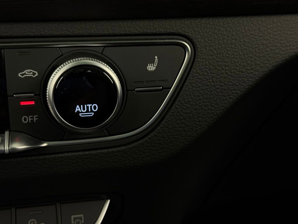 Used 2024 Audi Q5 e Premium Plus w/ Premium Plus Package image 18