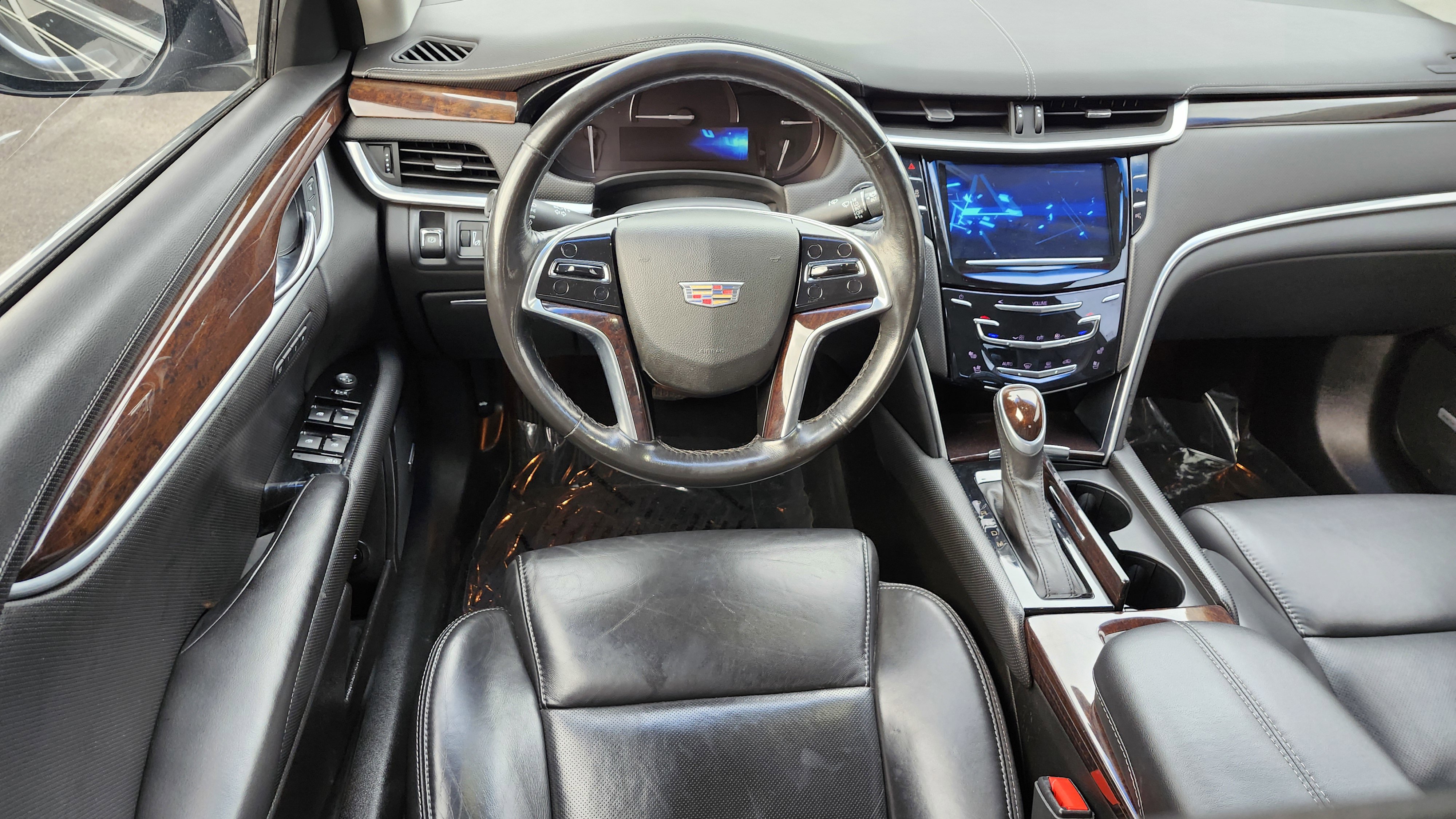 Used 2017 Cadillac XTS Luxury image 27