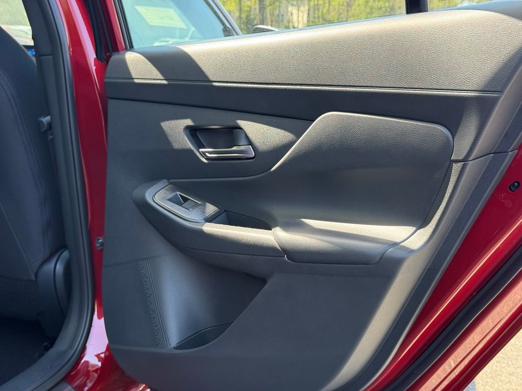 New 2026 Nissan Sentra SR w/ Floor Mat Package FWD image 23