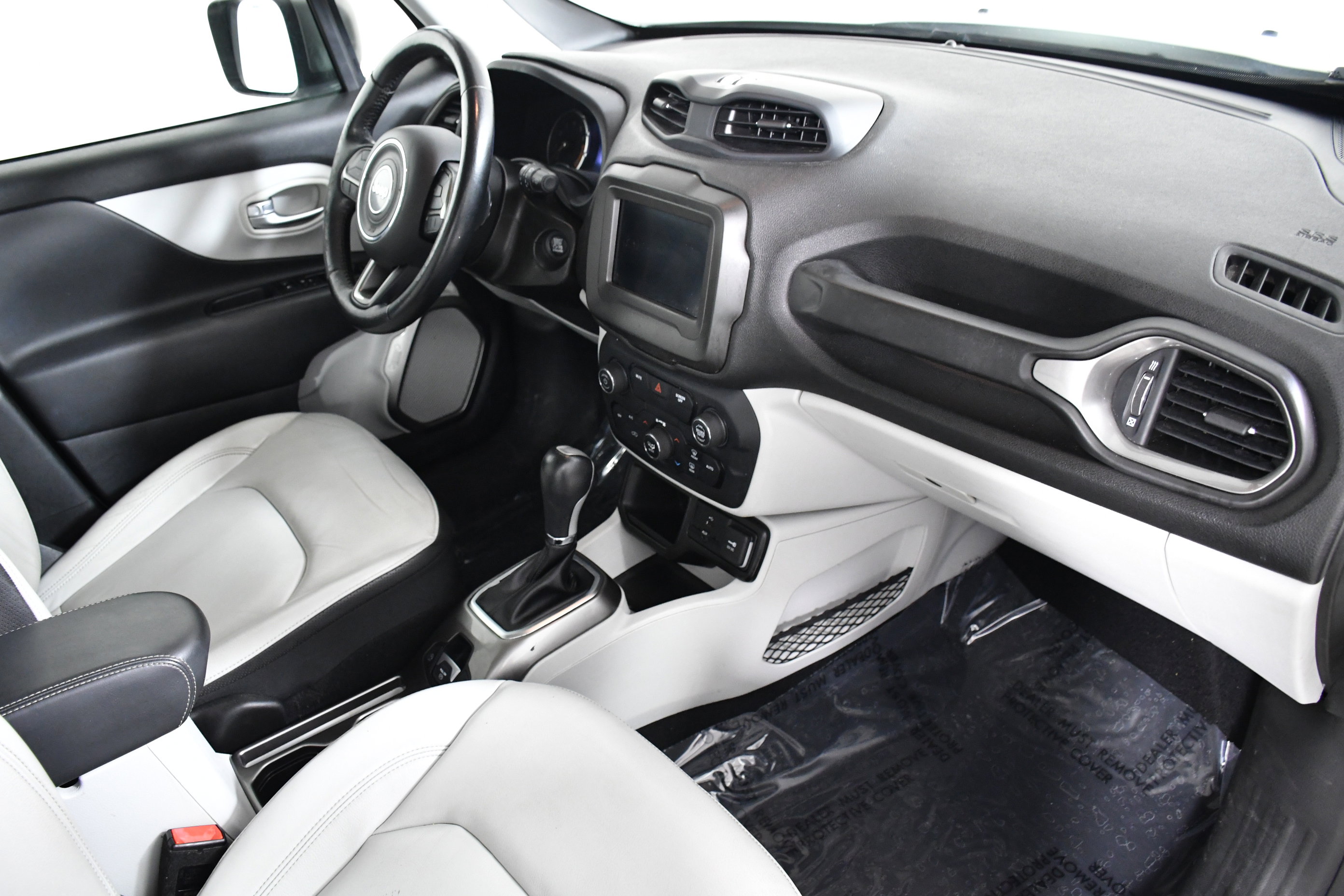 Used 2020 Jeep Renegade Limited image 27