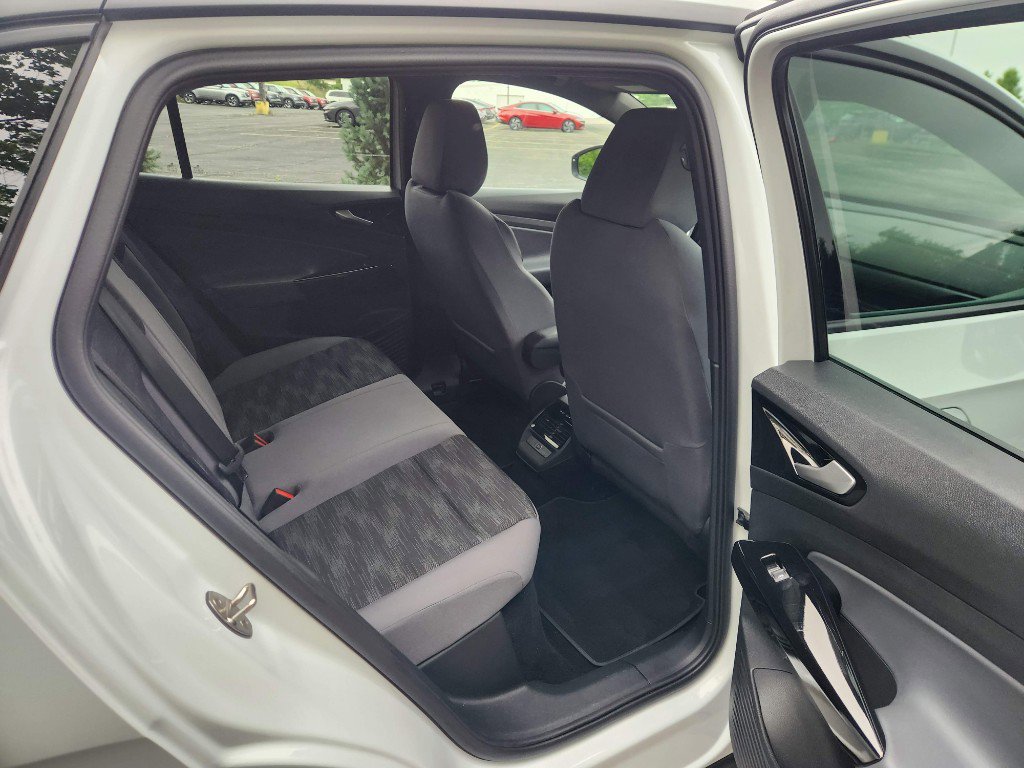 Certified 2021 Volkswagen ID.4 Pro AWD/4WD image 16