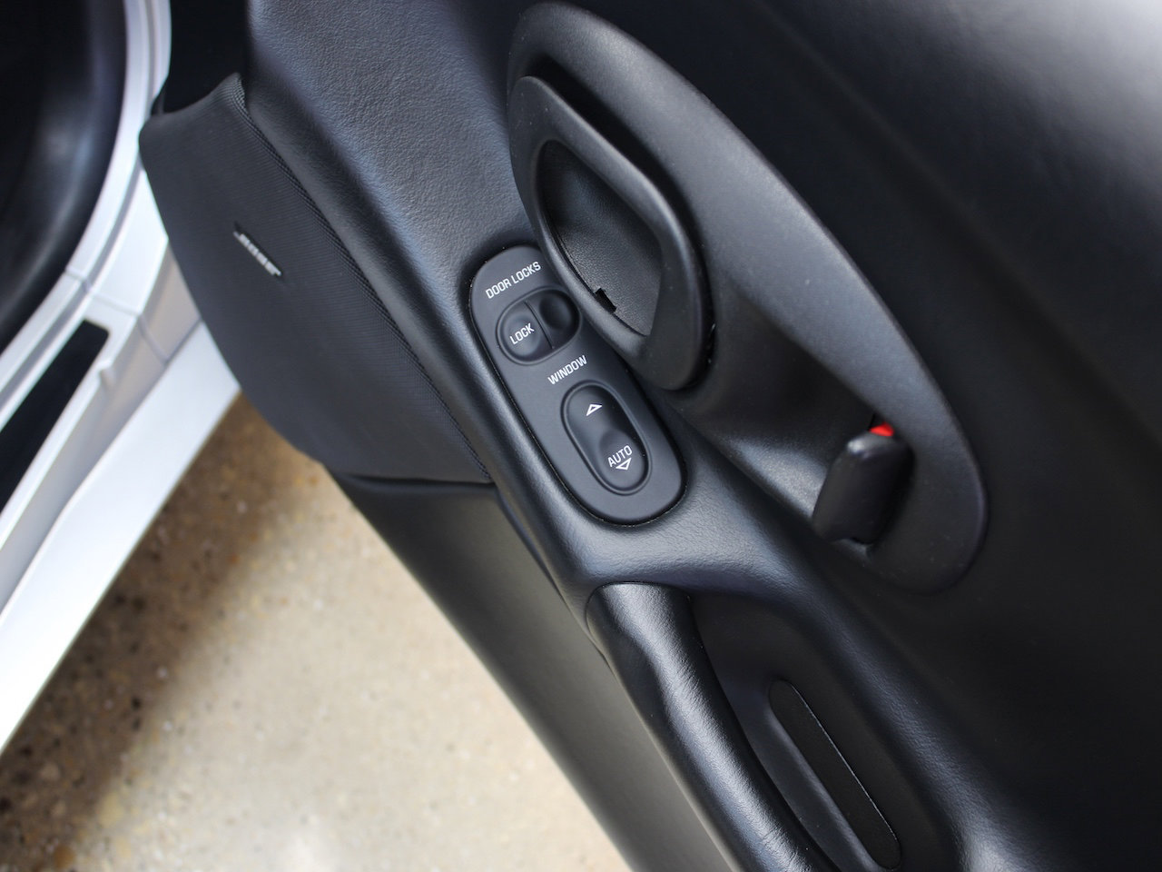 Used 2002 Chevrolet Corvette Convertible w/ Preferred Equipment Group1 image 37