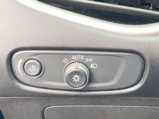 Used 2021 Chevrolet Malibu RS image 17