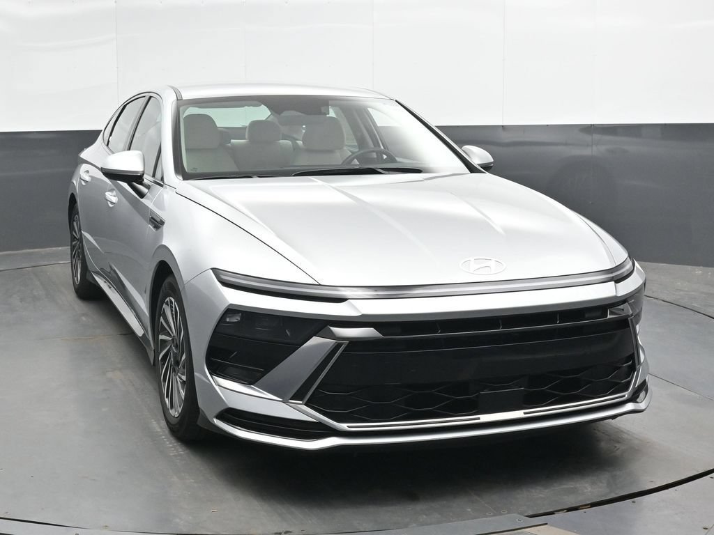 Certified 2025 Hyundai Sonata SEL FWD image 5
