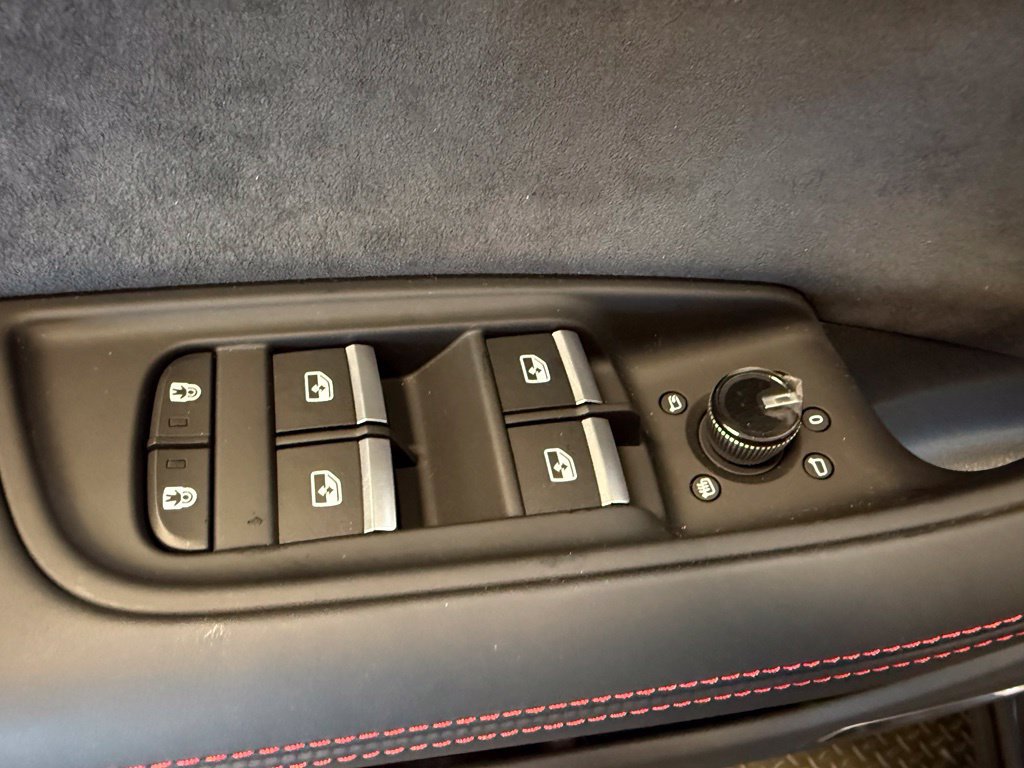 New 2027 Audi SQ8 Prestige AWD/4WD image 6