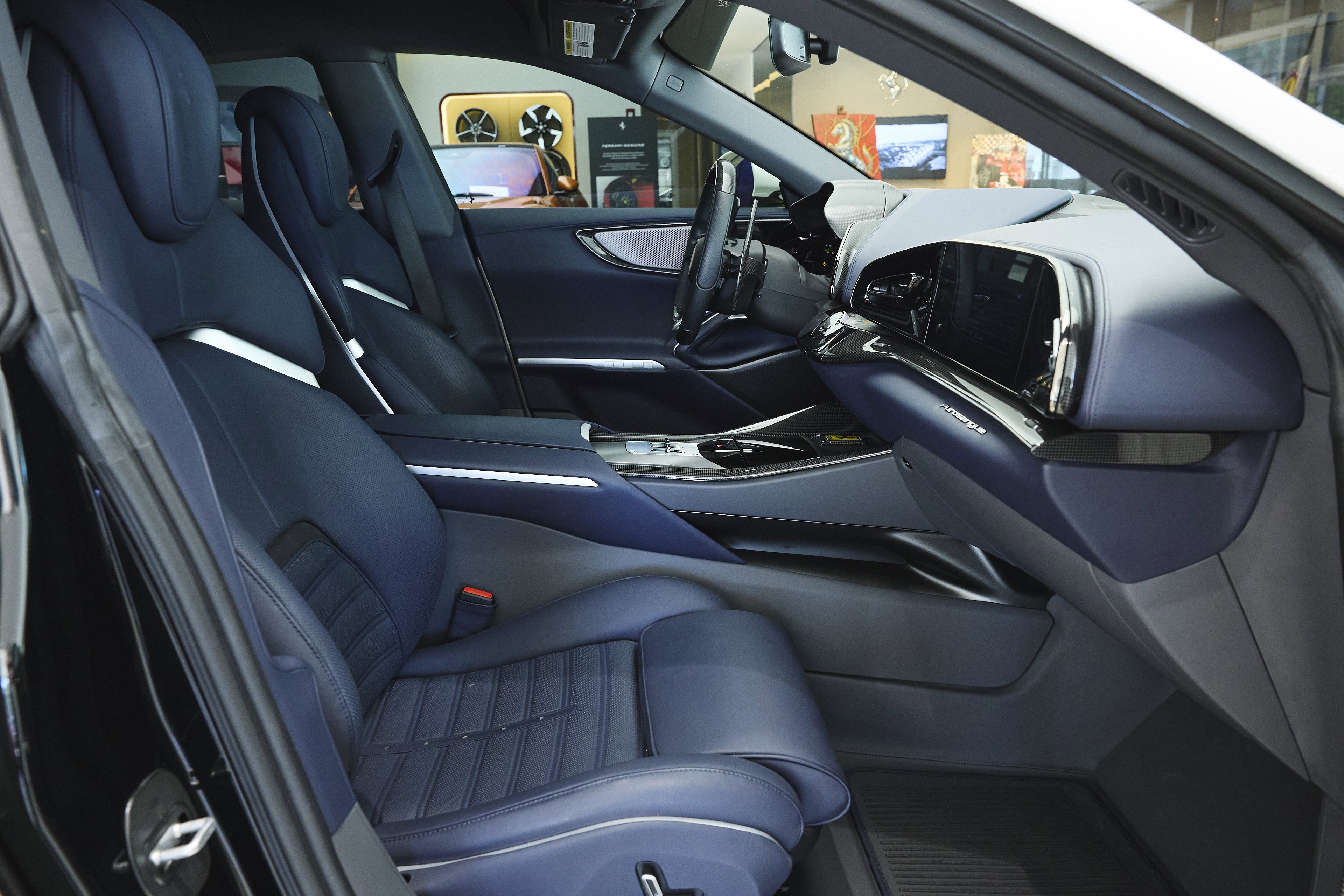 Used 2023 Ferrari Purosangue AWD/4WD image 28