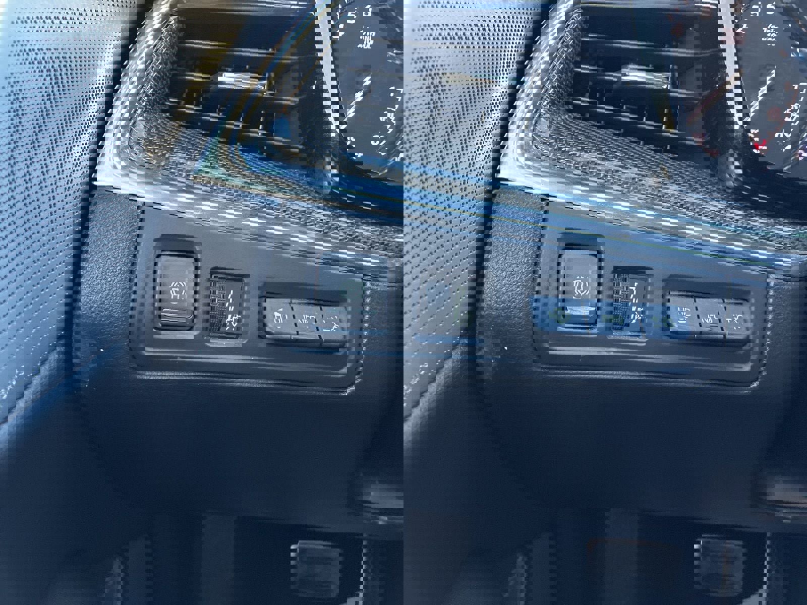 Used 2023 Cadillac XT5 Sportv w/ Technology Package image 28