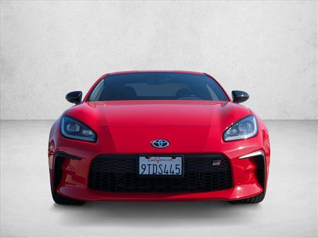 Used 2025 Toyota GR86 Premium w/ ALL Weather Mat Package (TMS) RWD video 2