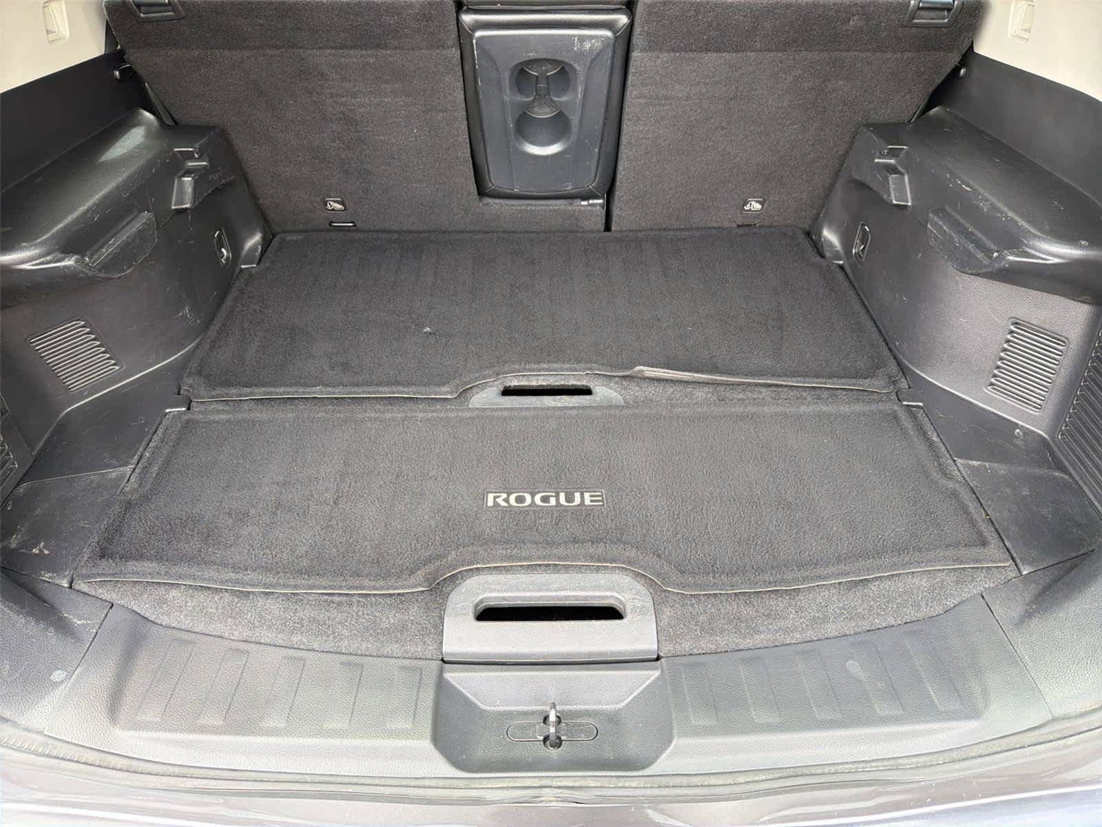 Used 2018 Nissan Rogue SL FWD image 21