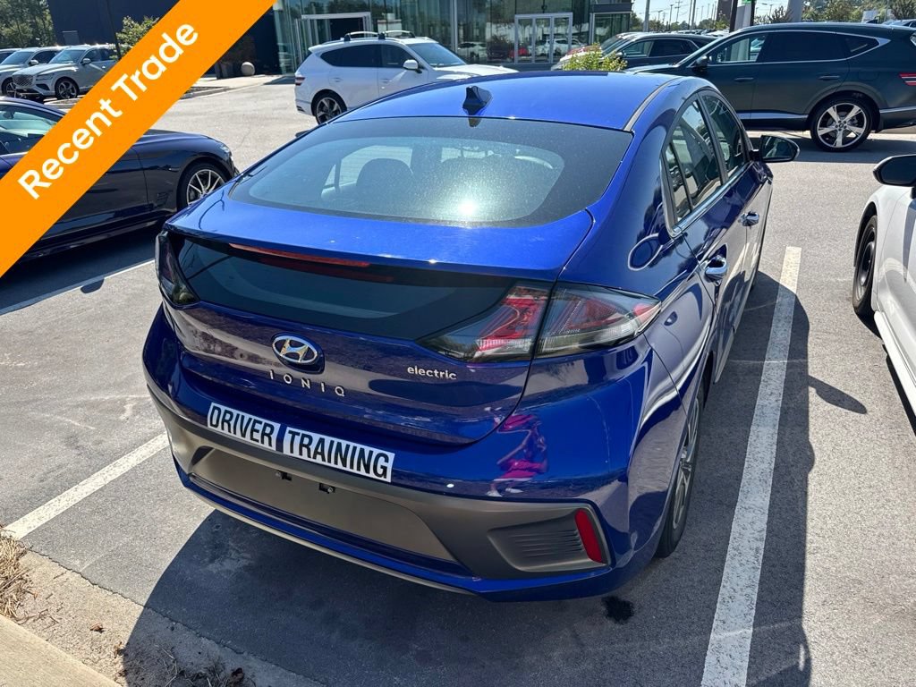 Used 2021 Hyundai Ioniq Limited FWD image 3