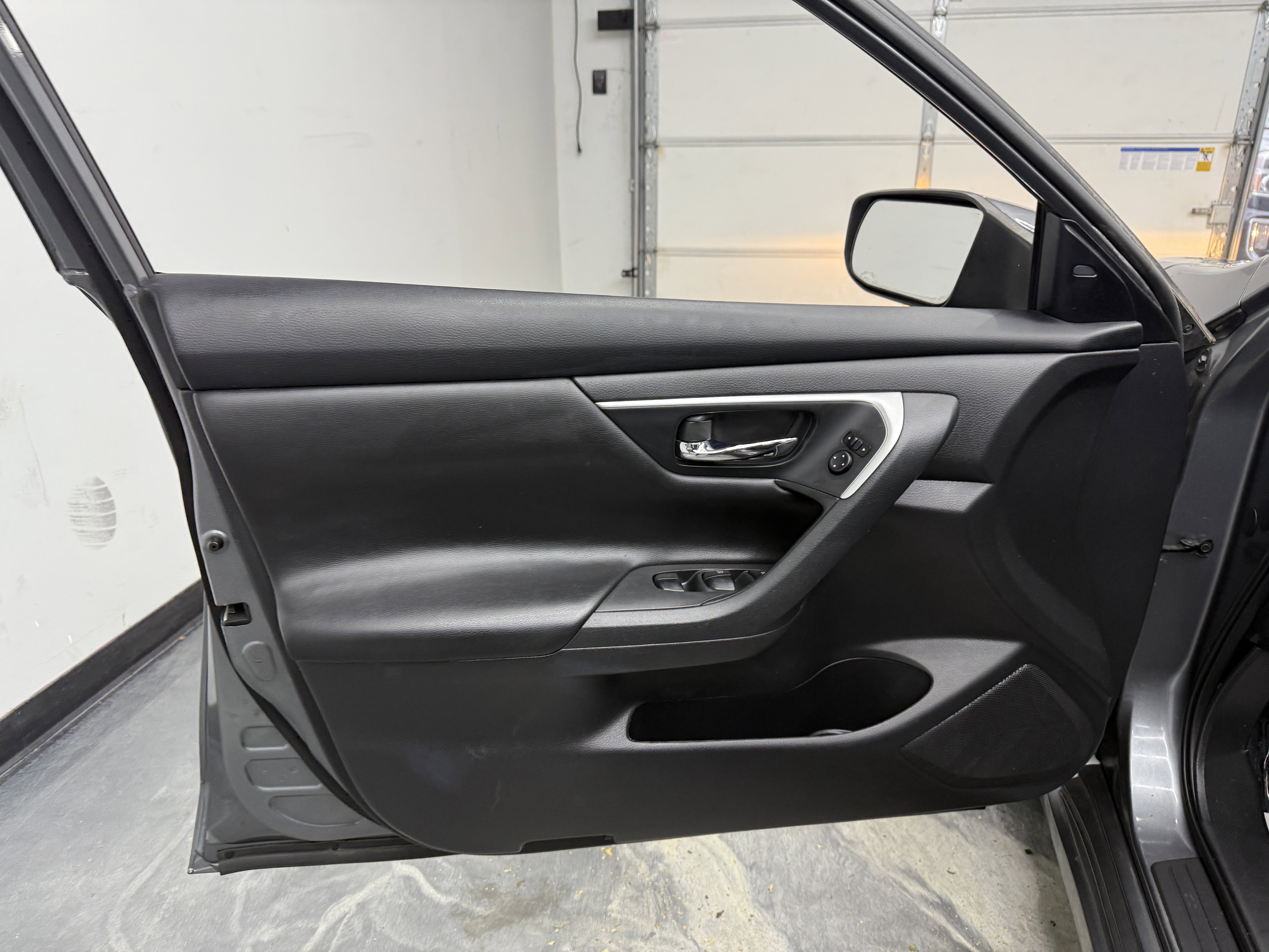 Used 2018 Nissan Altima 2.5 SV image 10