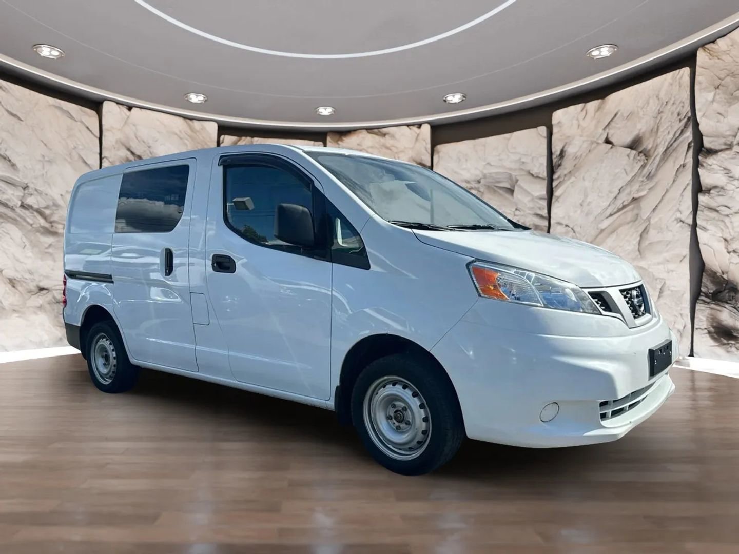 Used 2020 Nissan NV200 S w/ Sliding Glass Door Package image 3