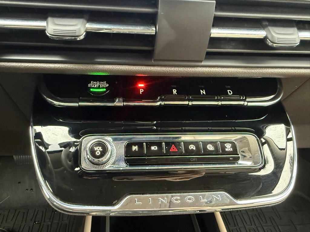 Used 2023 Lincoln Corsair AWD w/ Equipment Group 101A image 26
