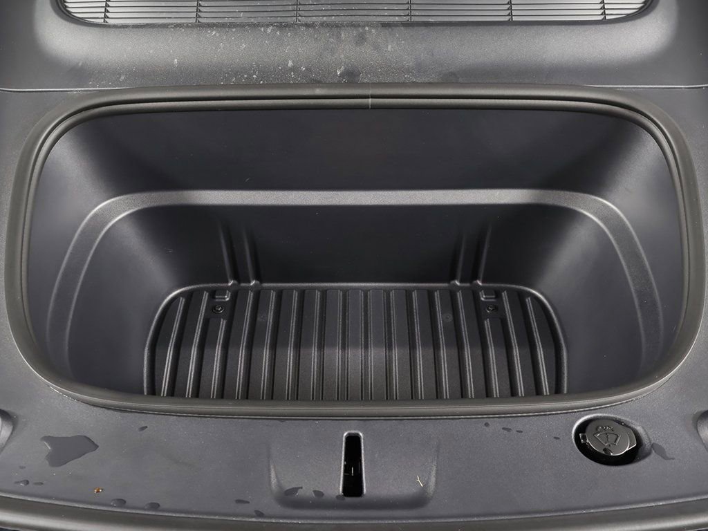 Used 2026 Tesla Model Y Long Range image 21