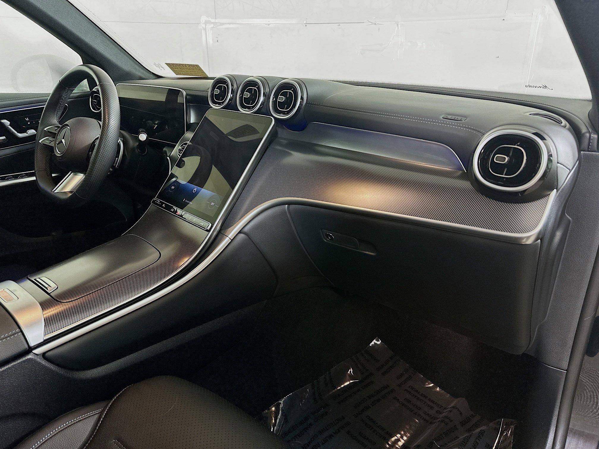 Certified 2025 Mercedes-Benz GLC 300 GLC 300 image 29