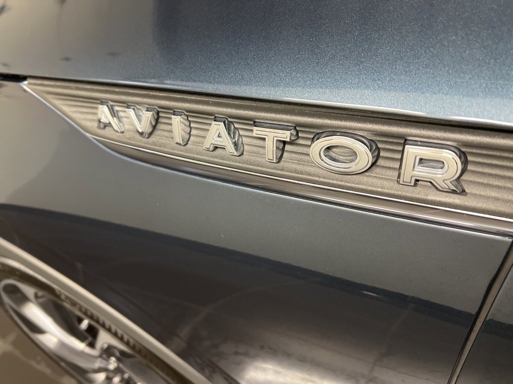 Used 2022 Lincoln Aviator Reserve w/ Equipment Group 201A image 41