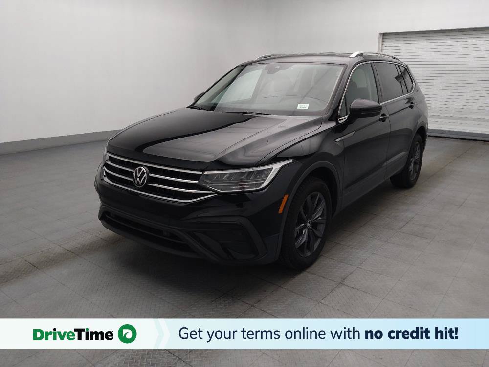 Used 2023 Volkswagen Tiguan SE FWD image 1