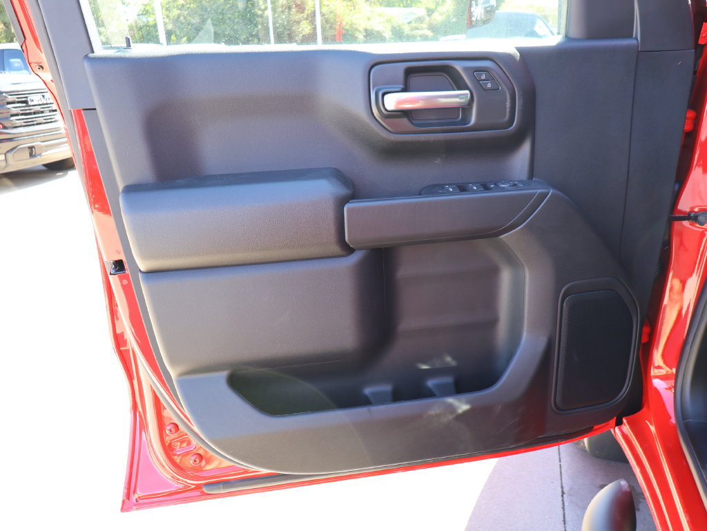New 2026 Chevrolet Silverado 1500 Custom w/ Turbomax Blackout Package AWD/4WD image 11