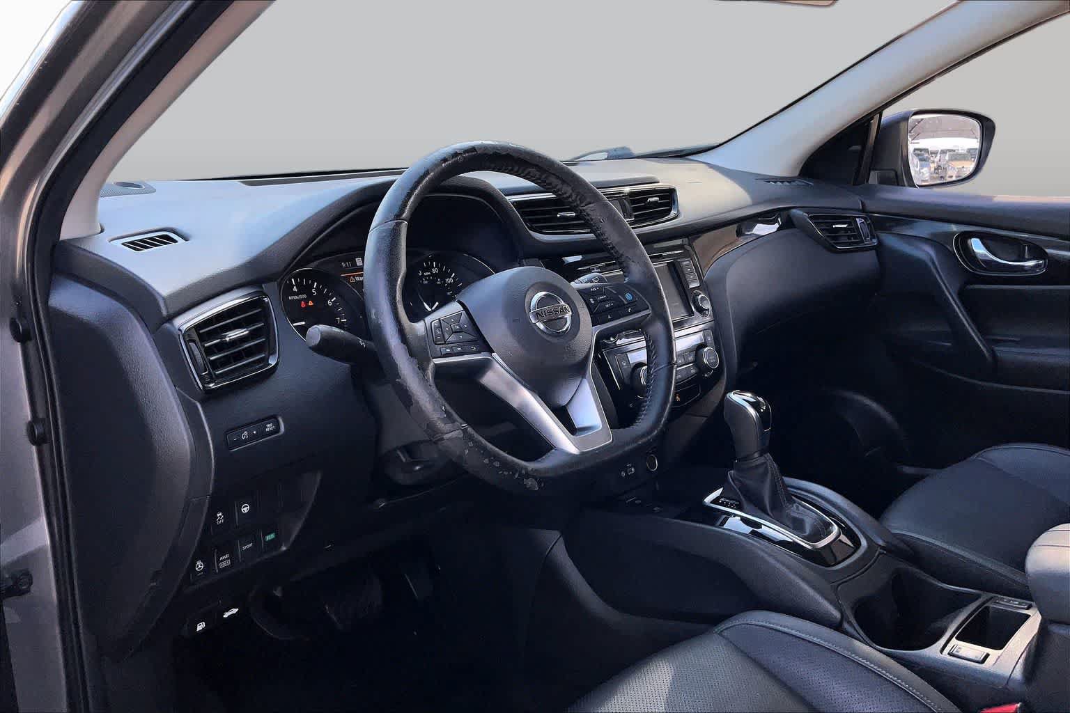 Used 2022 Nissan Rogue Sport SL AWD/4WD image 16