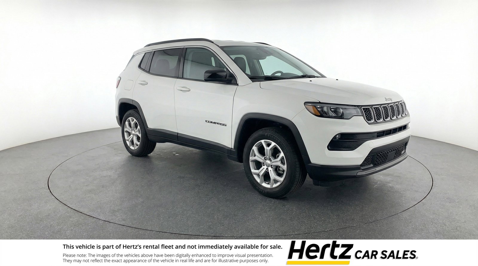 Used 2025 Jeep Compass Latitude image 1