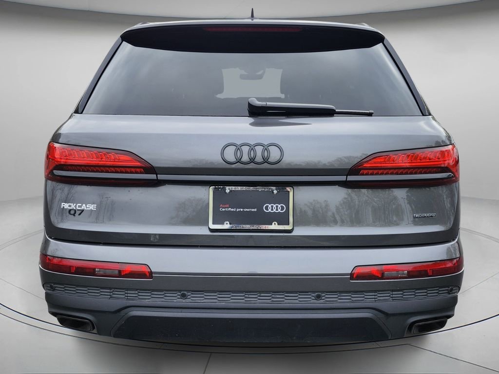 Certified 2025 Audi Q7 2.0T Premium w/ Convenience Plus Package image 5