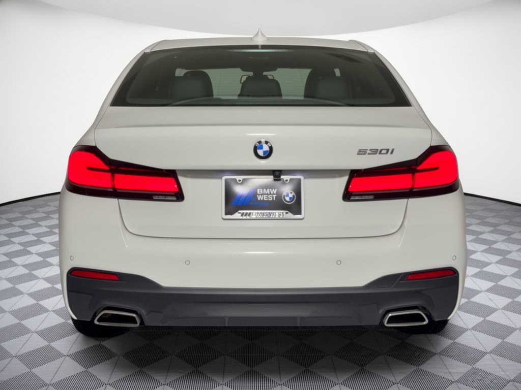 Used 2021 BMW 530i w/ M Sport Package RWD image 11