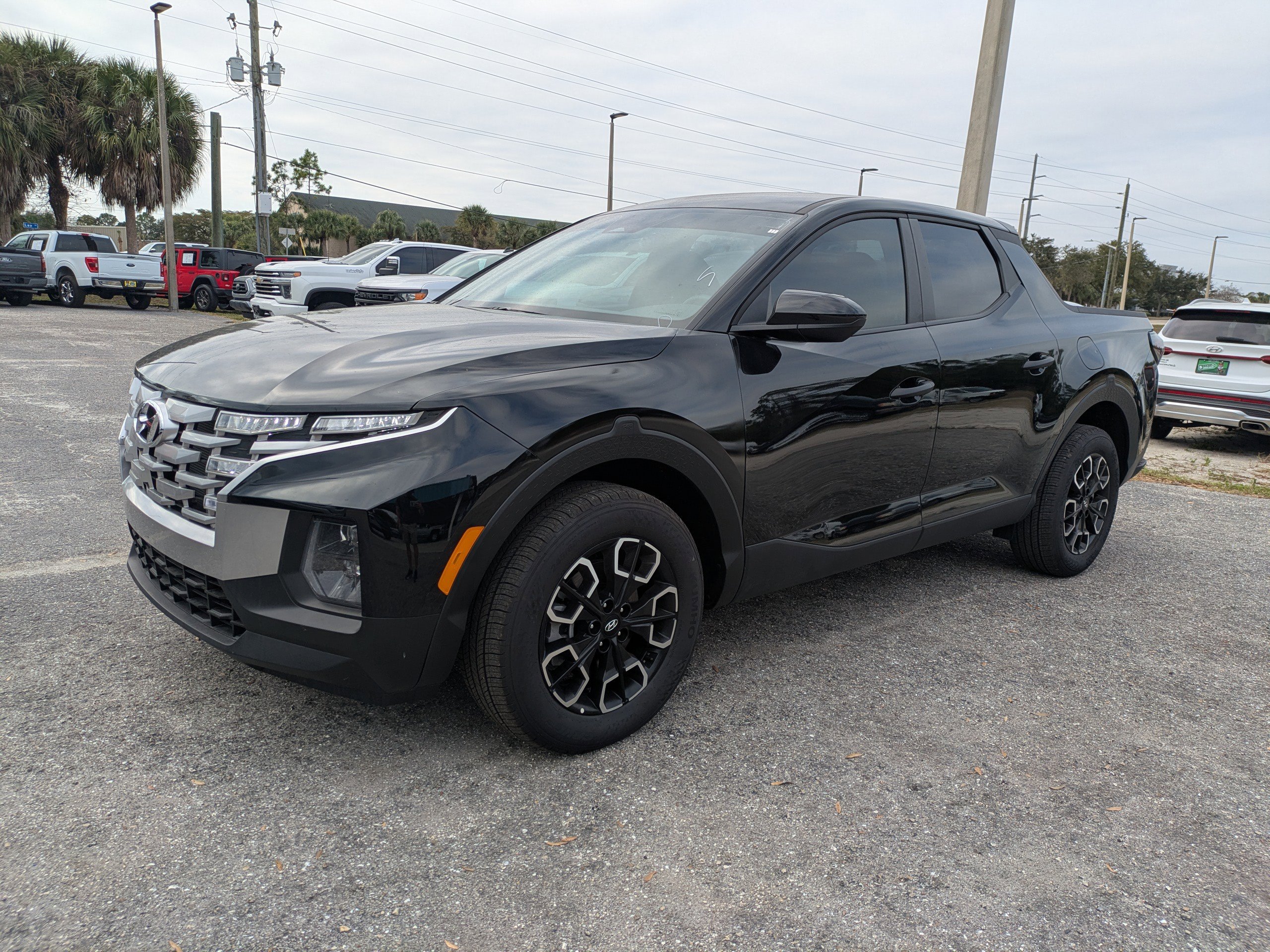 Used 2024 Hyundai Santa Cruz SE image 8