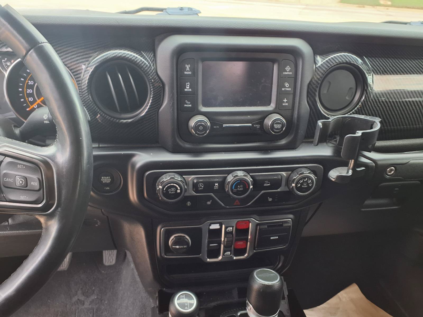 Used 2020 Jeep Gladiator Sport w/ Cold Weather Group AWD/4WD image 5