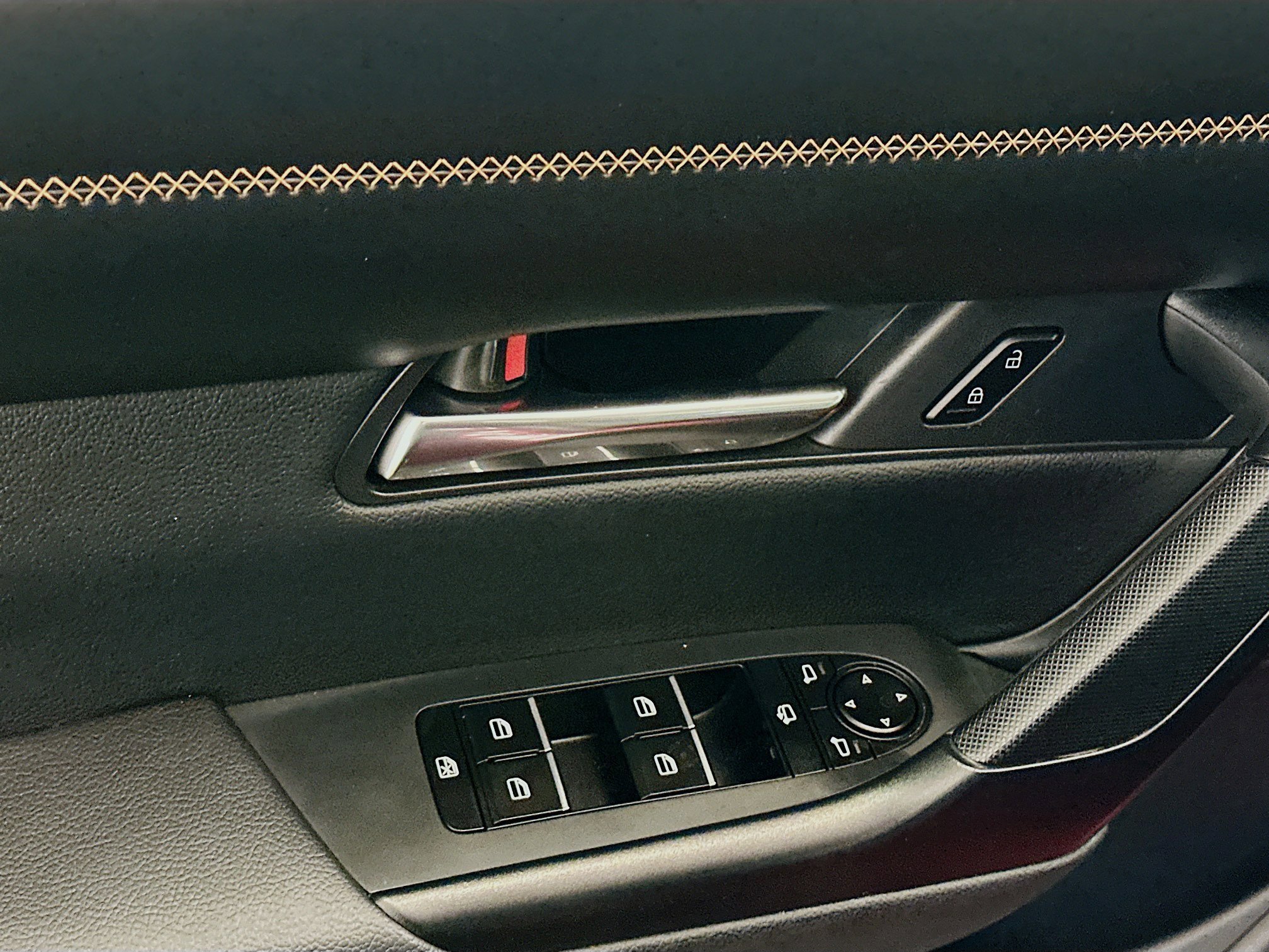 Used 2025 MAZDA CX-50 AWD 2.5 S w/ Premium Plus Pkg image 15