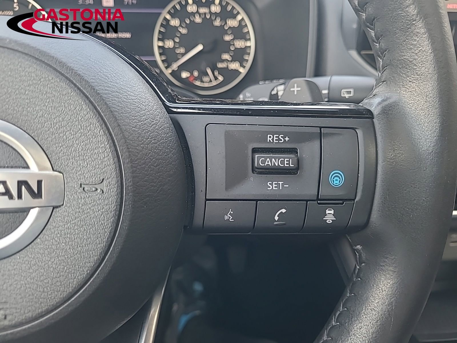 Used 2021 Nissan Rogue SL w/ Premium Package image 38