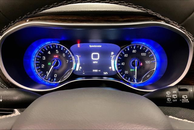 Used 2024 Chrysler Pacifica Limited image 27