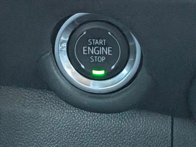 Used 2025 Chevrolet Suburban High Country image 17