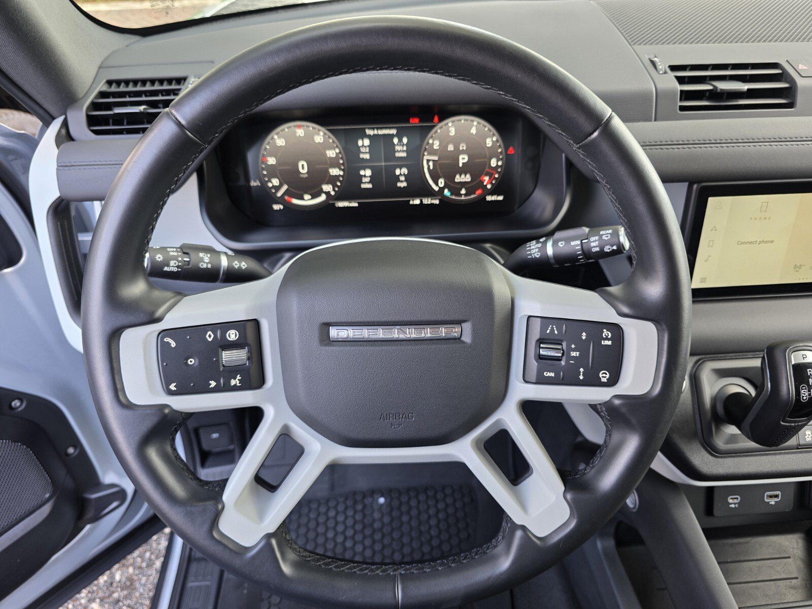Certified 2024 Land Rover Defender 110 SE AWD/4WD image 17
