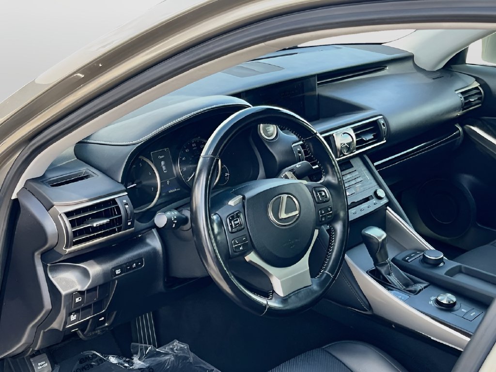 Used 2020 Lexus IS 300 w/ Accessory Package RWD image 9