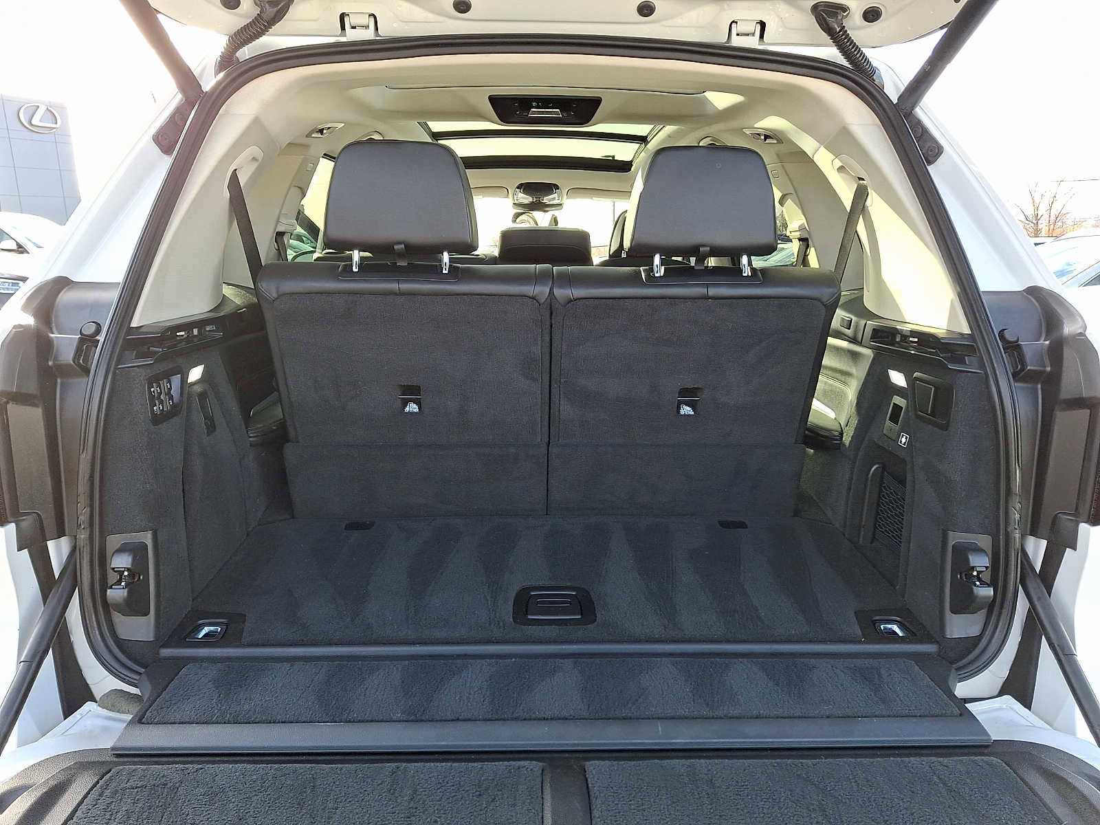 Used 2023 BMW X7 xDrive40i w/ Premium Package image 26