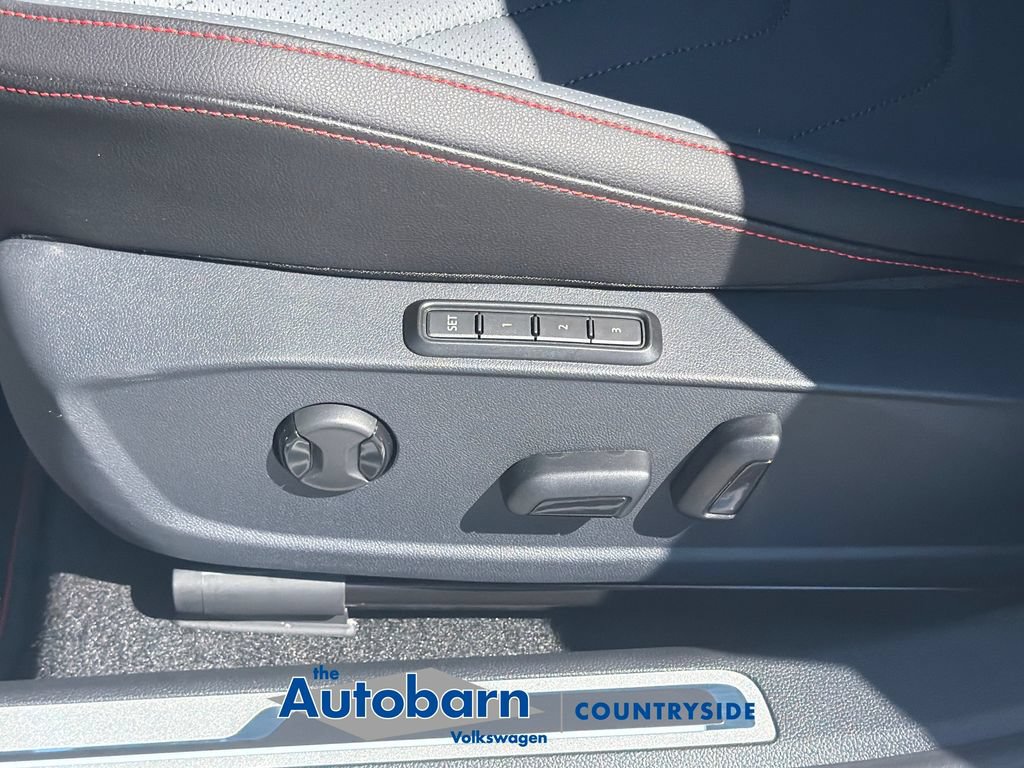 New 2026 Volkswagen Jetta GLI Autobahn FWD image 10