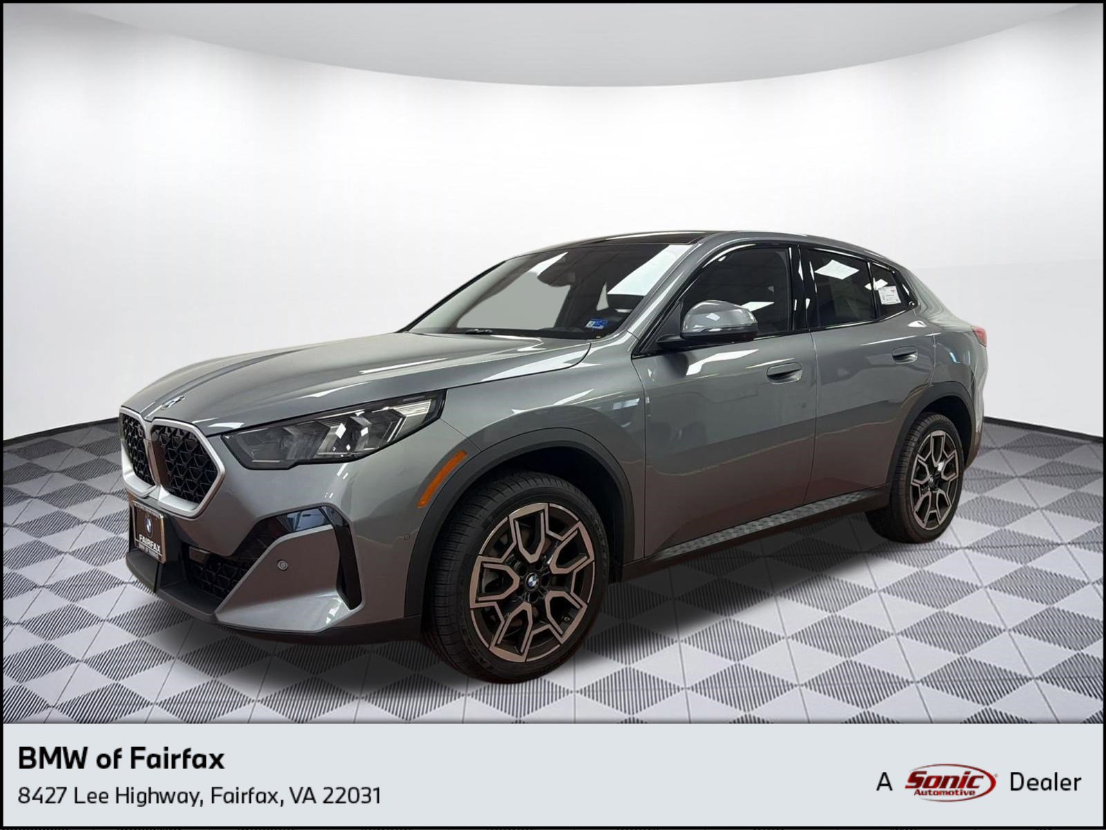 Certified 2025 BMW X2 xDrive28i w/ Technology Package image 1