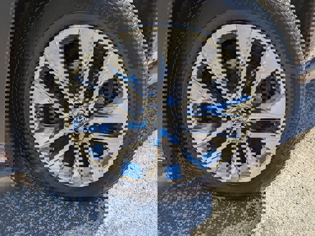 Used 2019 Toyota RAV4 Limited w/ Advanced Technology Package image 31