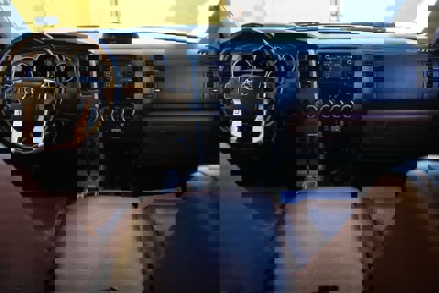 Used 2016 Toyota Sequoia Platinum image 14