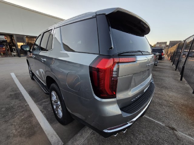 Used 2025 GMC Yukon Denali RWD image 4