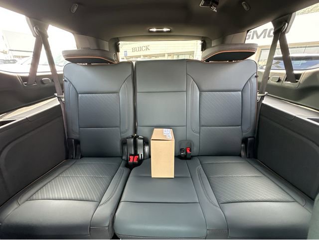 New 2026 GMC Yukon XL AT4 w/ AT4 Premium Plus Package image 18