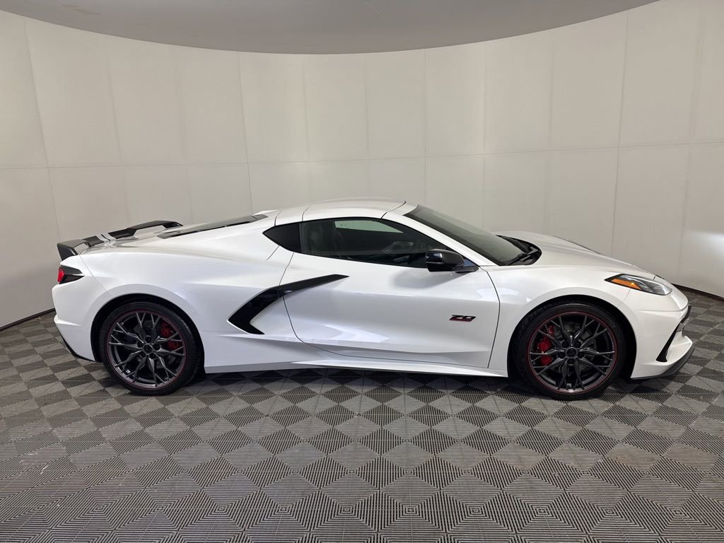 Used 2023 Chevrolet Corvette Stingray Premium Cpe w/ Z51 Performance Package image 6