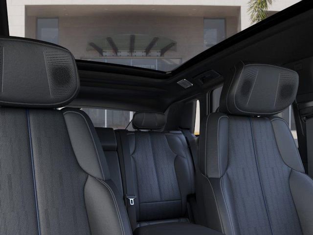 New 2026 Cadillac Lyriq V AWD/4WD image 24