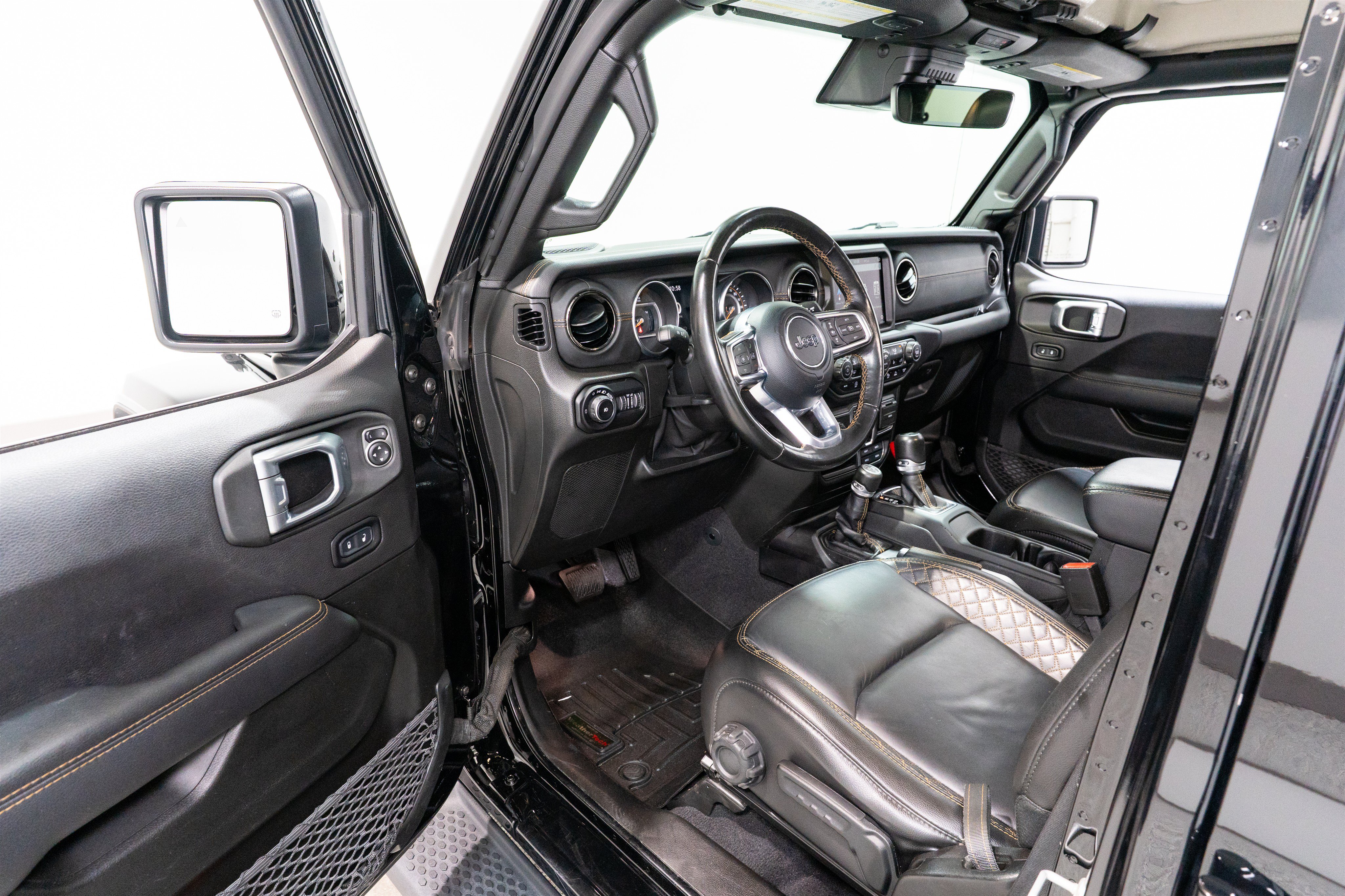 Used 2021 Jeep Wrangler Unlimited Sahara AWD/4WD image 12